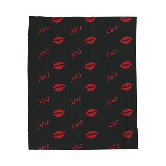 XO Valentines Day Plush Blanket